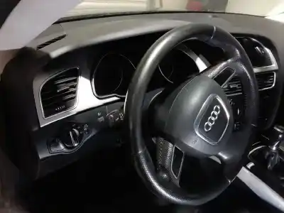Veículo de Sucata audi a5 sportback (8t) 2.0 tfsi (132kw) do ano 2011 alimentado cdnb