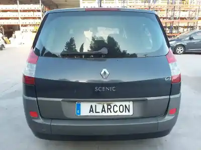 Sloopvoertuig renault scenic ii grand dynamique van het jaar 2006 aangedreven 