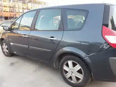 Sloopvoertuig renault scenic ii grand dynamique van het jaar 2006 aangedreven 