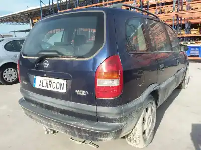 Sloopvoertuig opel zafira a elegance van het jaar 2000 aangedreven y20dth