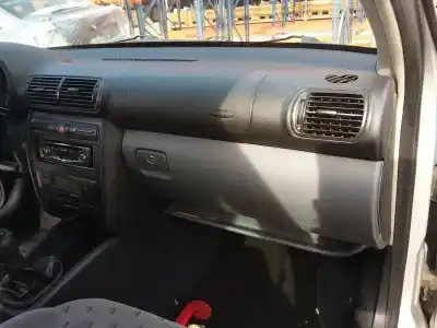 Sloopvoertuig seat toledo (1m2) select van het jaar 2001 aangedreven asv