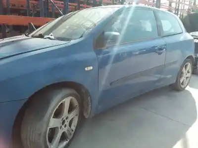 Sloopvoertuig fiat                                               stilo (192)                                                                                                                                                                                                                                                1.9 jtd / 1.9 jtd 115 active van het jaar 2002 aangedreven 192a1000