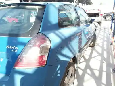 Sloopvoertuig fiat                                               stilo (192)                                                                                                                                                                                                                                                1.9 jtd / 1.9 jtd 115 active van het jaar 2002 aangedreven 192a1000