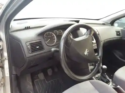 Здавання транспортного засобу peugeot 307 (s1) xr року 2002 потужний nfu