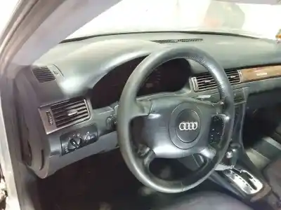 Veículo de Sucata audi a6 berlina (4b2) 2.5 tdi do ano 2001 alimentado ake