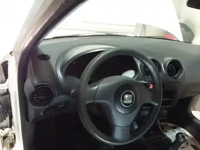 Sloopvoertuig seat ibiza (6l1) cool van het jaar 2004 aangedreven asy