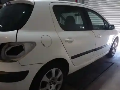 Здавання транспортного засобу peugeot 307 (s1) xs року 2003 потужний rhs