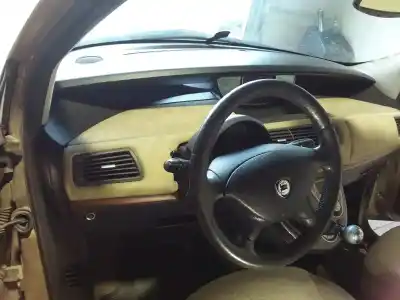 Здавання транспортного засобу lancia                                             phedra (180)                                                                                                                                                                                                                                               2.2 jtd cat року 2004 потужний 4hw