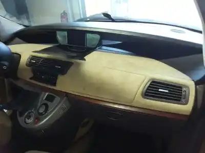 Здавання транспортного засобу lancia                                             phedra (180)                                                                                                                                                                                                                                               2.2 jtd cat року 2004 потужний 4hw