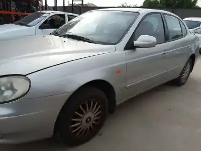 Veículo de Sucata daewoo leganza 2.0 cdx do ano 1998 alimentado x20sed