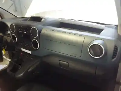 Veículo de Sucata peugeot partner kombi premium do ano 2009 alimentado 9hz