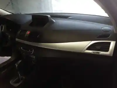 Veículo de Sucata renault megane iii berlina 5 p dynamique do ano 2009 alimentado m9r615