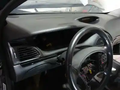 Veicolo di demolizione citroen c5 berlina 2.0 exclusive dell'anno 2007 alimentato rhr