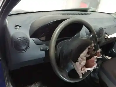 Здавання транспортного засобу dacia logan básico року 2007 потужний k7j710