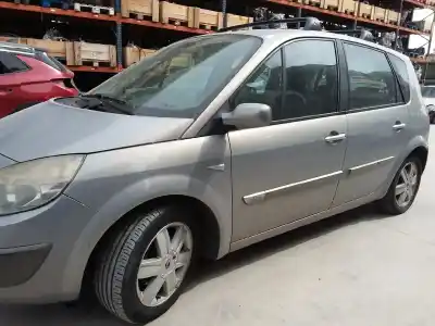 Sloopvoertuig renault scenic ii confort expression van het jaar 2005 aangedreven k9k732