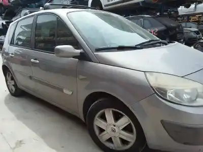 Sloopvoertuig renault scenic ii confort expression van het jaar 2005 aangedreven k9k732