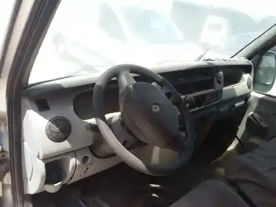 Veículo de Sucata renault master ii phase 2 bus mini - bus 9 - plazas l1h1 do ano 2004 alimentado g9u750