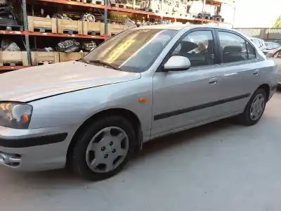Veicolo di demolizione hyundai elantra (xd) 2.0 crdi comfort dell'anno 2004 alimentato d4ea