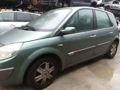 Scrapping Vehicle renault scenic ii confort dynamique of the year 2004 powered f9q812