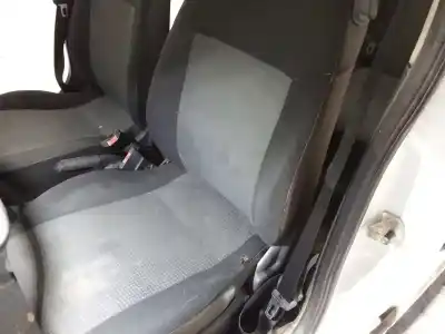 Veículo de Sucata opel combo familiar do ano 2010 alimentado z13dtj