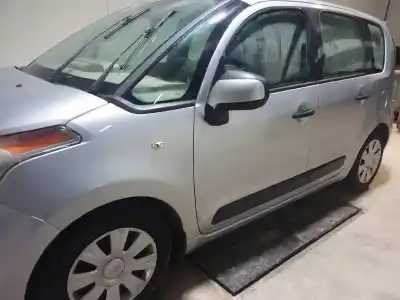 Здавання транспортного засобу citroen c3 picasso sx року 2011 потужний 9hp