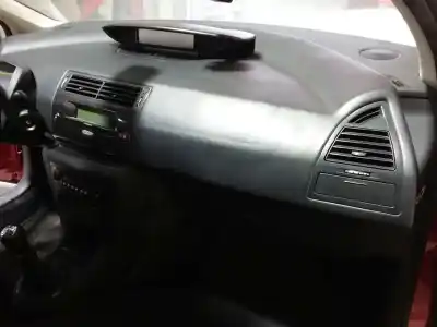 Sloopvoertuig citroen c4 berlina collection van het jaar 2007 aangedreven 9hx