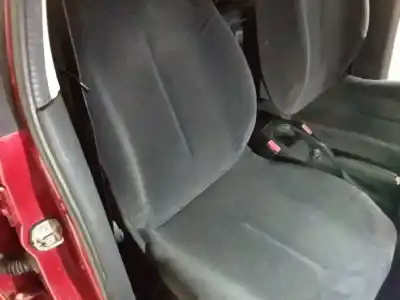 Sloopvoertuig citroen c4 berlina collection van het jaar 2007 aangedreven 9hx