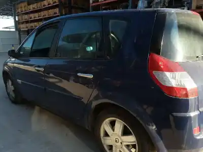 Veículo de Sucata renault scenic ii confort dynamique do ano 2005 alimentado f9q812