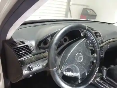 Veículo de Sucata mercedes-benz clase e (w211) berlina e 270 cdi (211.016) do ano 2004 alimentado 647961