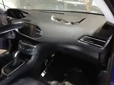 Scrapping Vehicle peugeot 308 style of the year 2018 powered bh01 / bhz