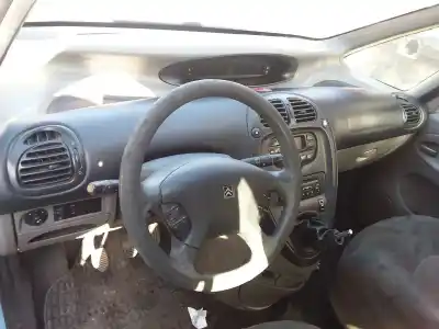 Scrapping Vehicle citroen xsara picasso 1.6 básico of the year 2002 powered nfvtu5jp