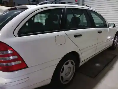 Veículo de Sucata mercedes-benz clase c (w203) familiar c 200 t cdi (203.204) do ano 2002 alimentado 611962