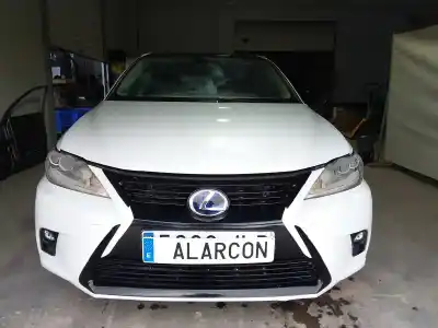 Sloopvoertuig LEXUS CT 200h van het jaar 2016 aangedreven 2ZRFXE