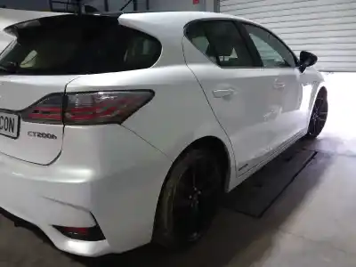 Здавання транспортного засобу lexus ct 200h року 2016 потужний 2zrfxe