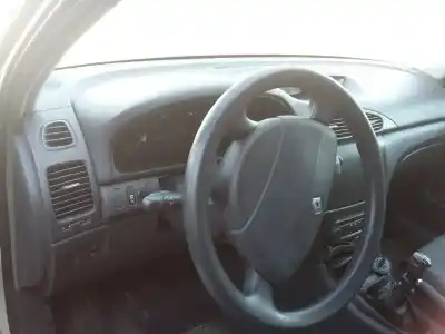 Veículo de Sucata renault laguna ii (bg0) authentique do ano 2004 alimentado f9q752