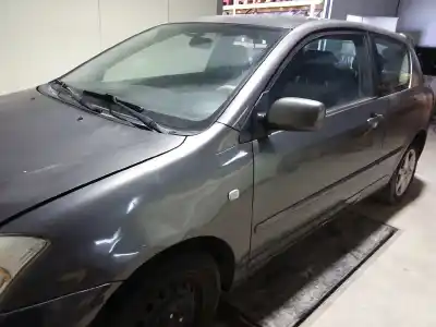 Здавання транспортного засобу toyota corolla (e12) 2.0 d-4d linea luna berlina року 2002 потужний 1cdftv