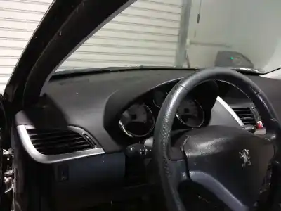 Veículo de Sucata peugeot 207 xs do ano 2007 alimentado 9hx