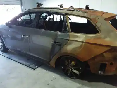 Здавання транспортного засобу seat leon st (5f8) style року 2015 потужний clha