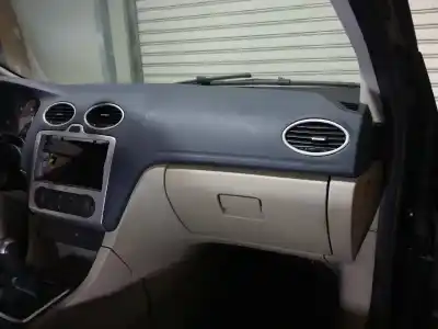 Veículo de Sucata ford focus berlina (cap) sport do ano 2005 alimentado g6da