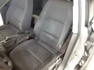 Veículo de Sucata audi a4 berlina (8e) 1.9 tdi (96kw) do ano 2004 alimentado awx