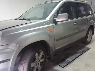 Veículo de Sucata nissan x-trail (t30) sport plus do ano 2001 alimentado yd22eti