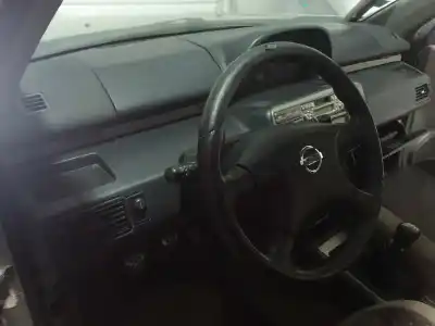 Veículo de Sucata nissan x-trail (t30) sport plus do ano 2001 alimentado yd22eti
