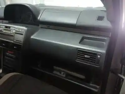 Veículo de Sucata nissan x-trail (t30) sport plus do ano 2001 alimentado yd22eti