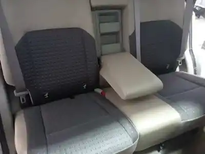 Veículo de Sucata nissan x-trail (t30) sport plus do ano 2001 alimentado yd22eti