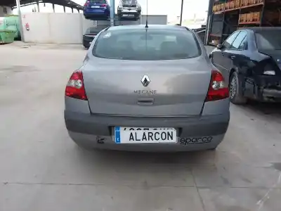 Veículo de Sucata renault megane ii berlina 5p luxe dynamique do ano 2004 alimentado k9k722