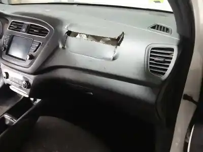 Scrapping Vehicle hyundai i20 active classic blue of the year 2018 powered g3lc