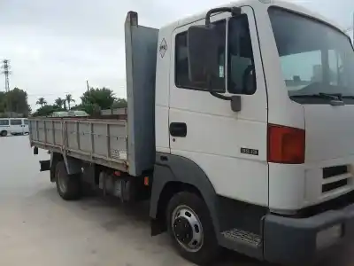 Veículo de Sucata nissan atleon 120 .. do ano 2002 alimentado bd30