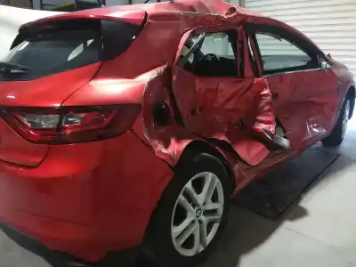 Sloopvoertuig renault megane iv berlina 5p intens van het jaar 2015 aangedreven k9k656