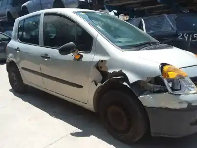 Vehicul casat renault modus fantasy al anului 2005 alimentat d4f740