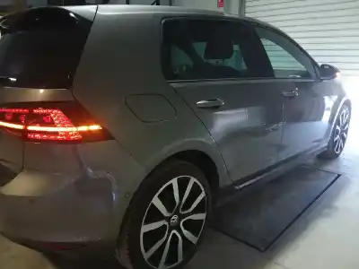 Véhicule à la ferraille volkswagen golf vii lim. gte de l'année 2015 alimenté cukb